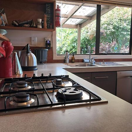 Secret Cottage Waitara Bagian luar foto