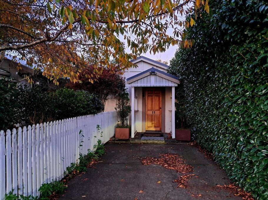 Secret Cottage Waitara Bagian luar foto
