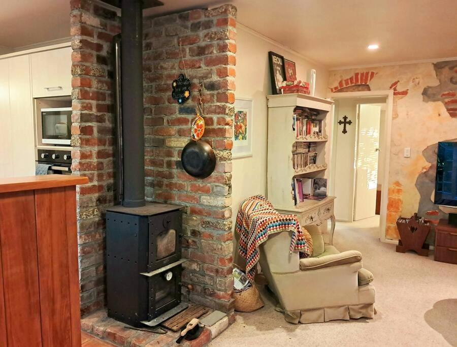 Secret Cottage Waitara Bagian luar foto