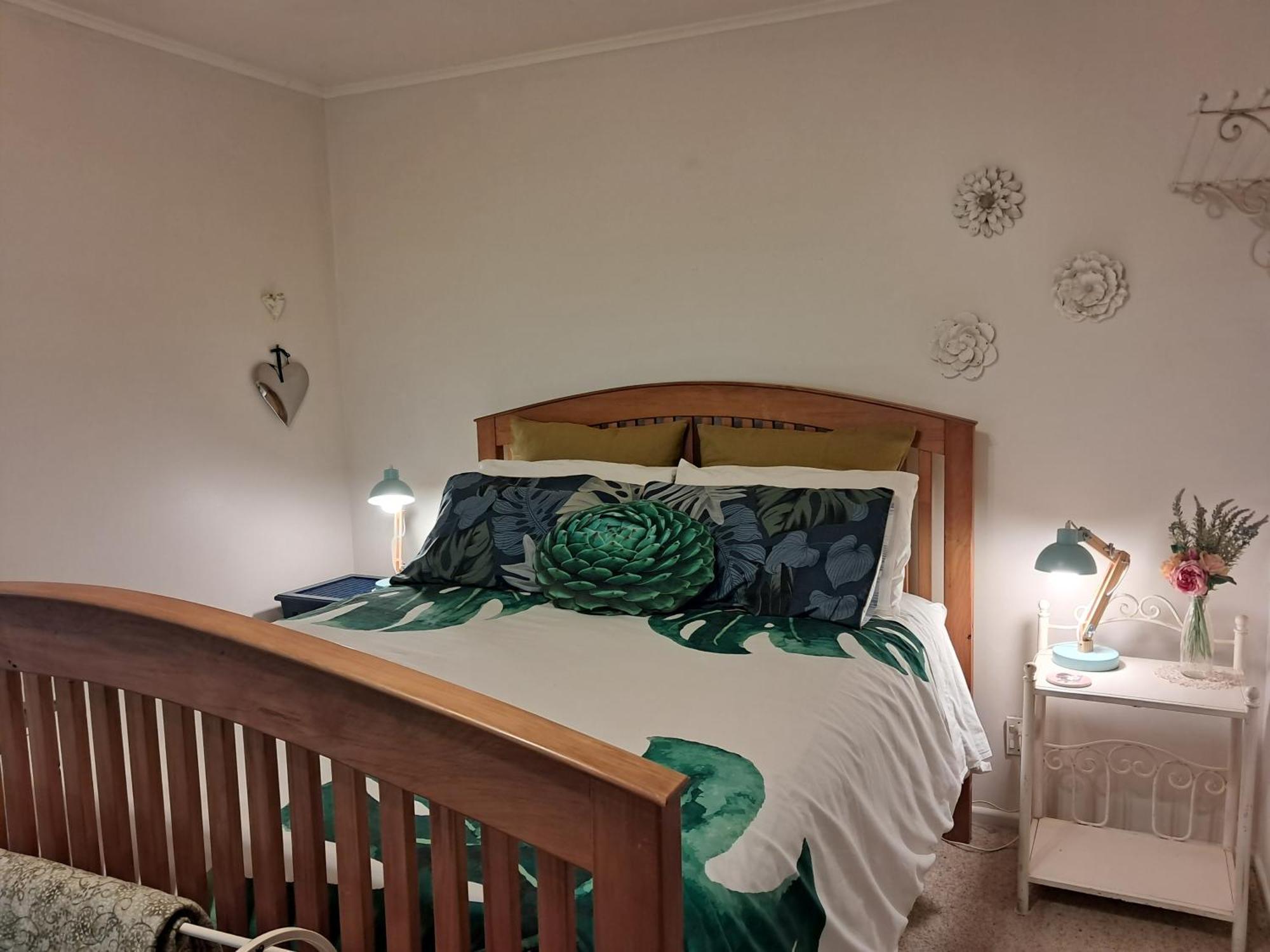 Secret Cottage Waitara Bagian luar foto